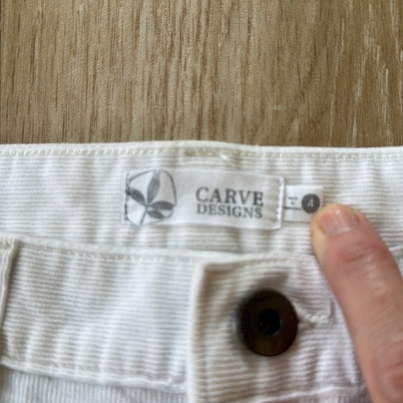 Carve White Corduroy Frayed Hem Women's Shorts 4 - Picture 2 of 9